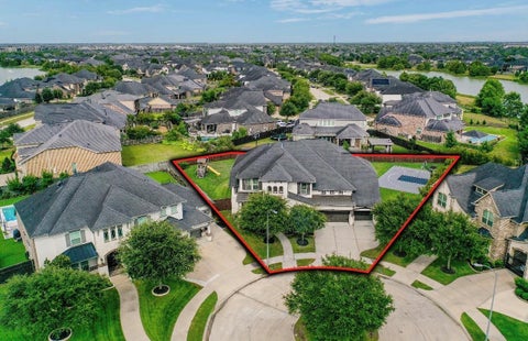 Photo of 28002 Kendalia Cloud Court, Fulshear, TX 77441 (MLS # 26338070)
