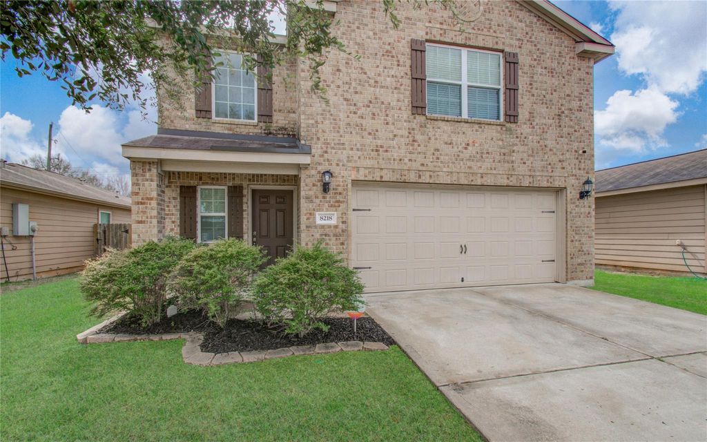 Photo of 8218 Hall View Drive, Houston, TX 77075 (MLS # 78814140)