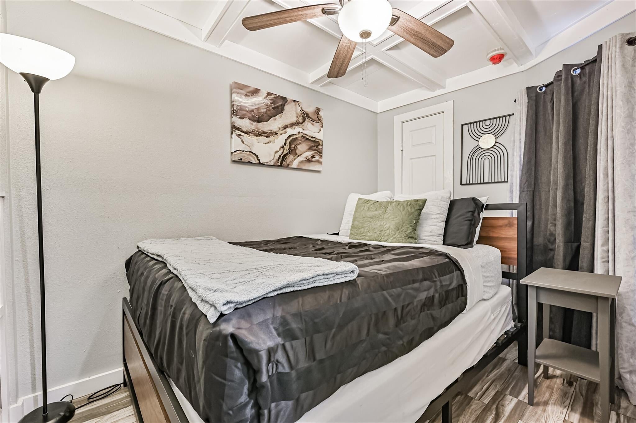 6102 Seawall Boulevard 144