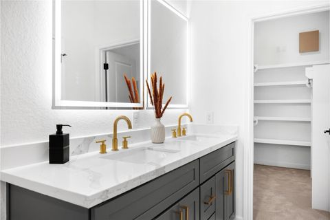 Tiny photo for 6314 Crest Street, Houston, TX 77033 (MLS # 2174336)