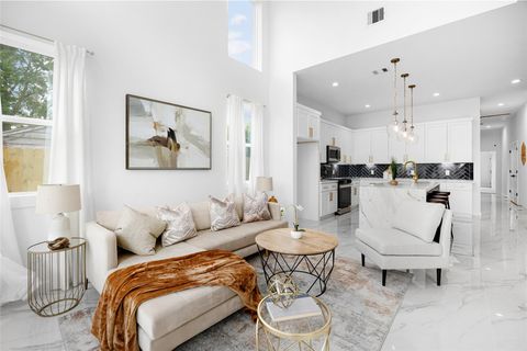 Tiny photo for 6314 Crest Street, Houston, TX 77033 (MLS # 2174336)