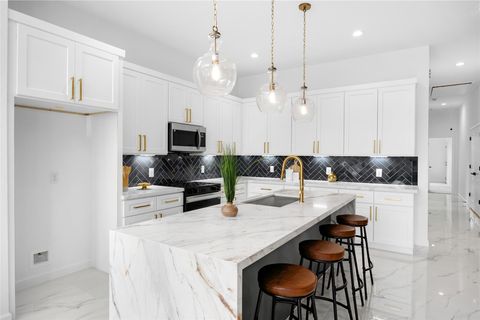 Tiny photo for 6314 Crest Street, Houston, TX 77033 (MLS # 2174336)