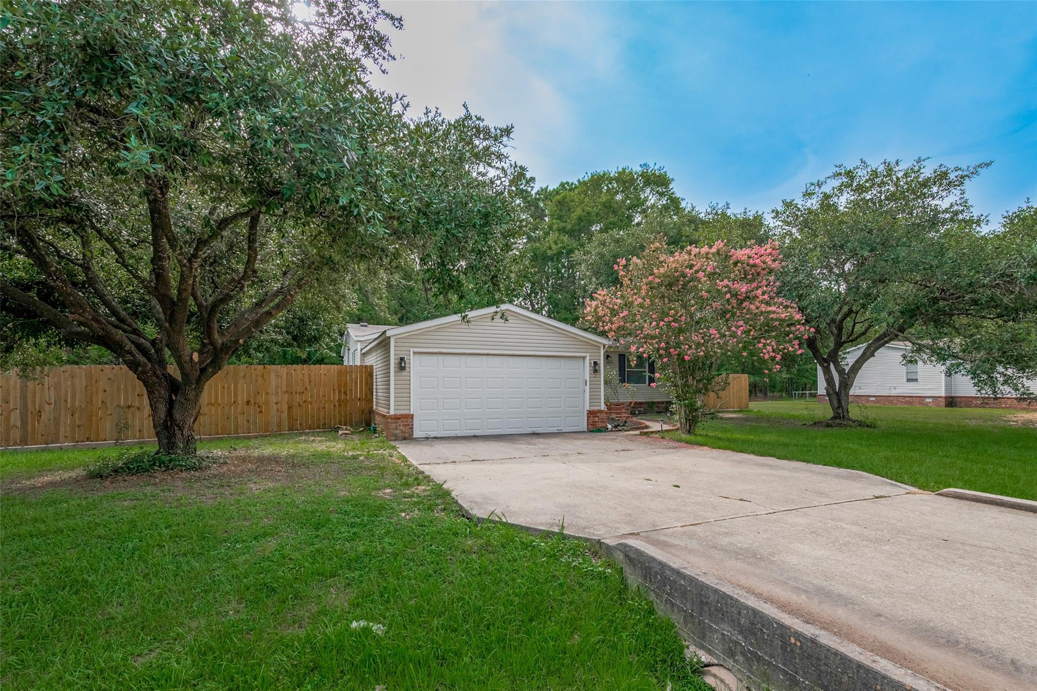 16282 Wild Oak Lane