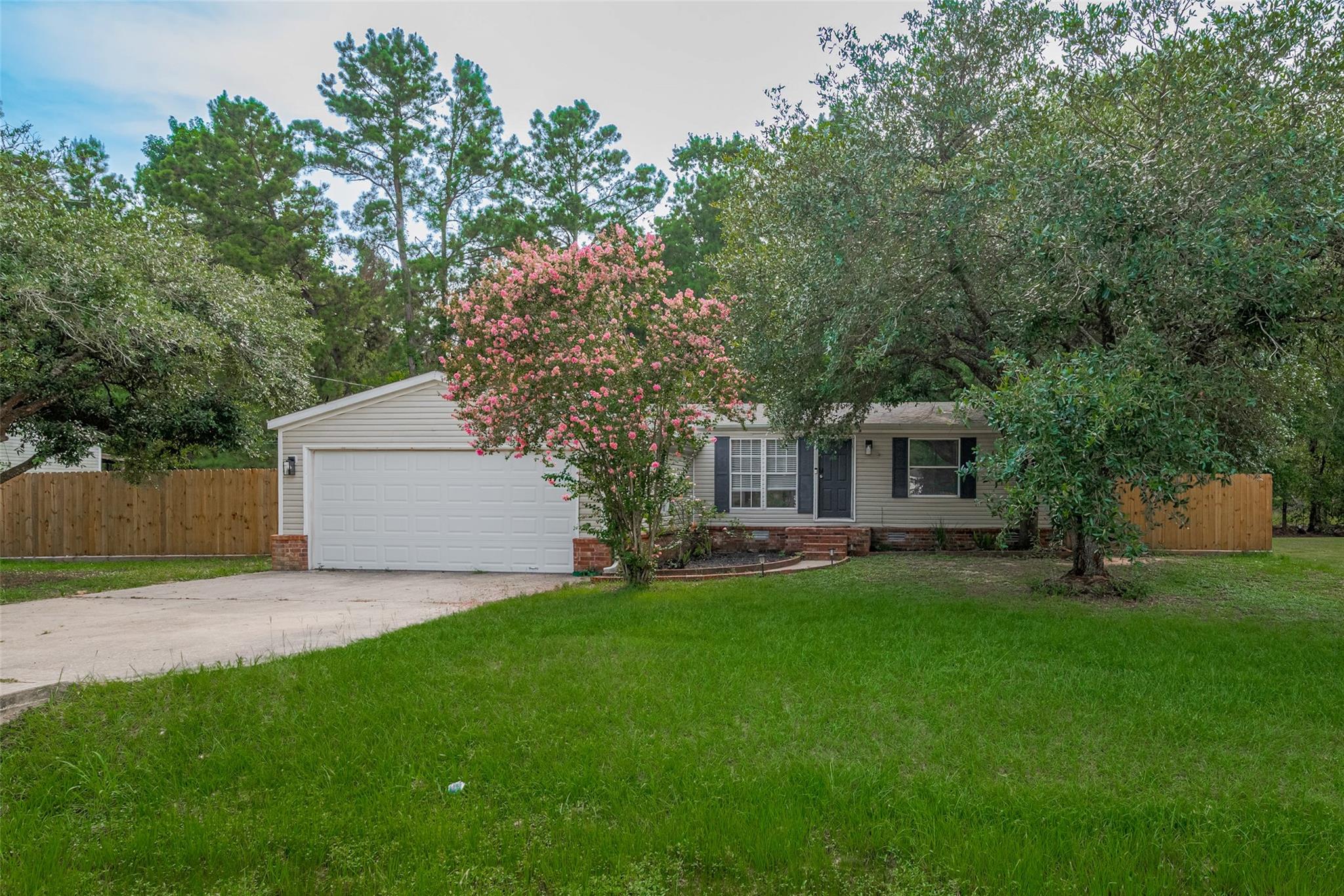 16282 Wild Oak Lane