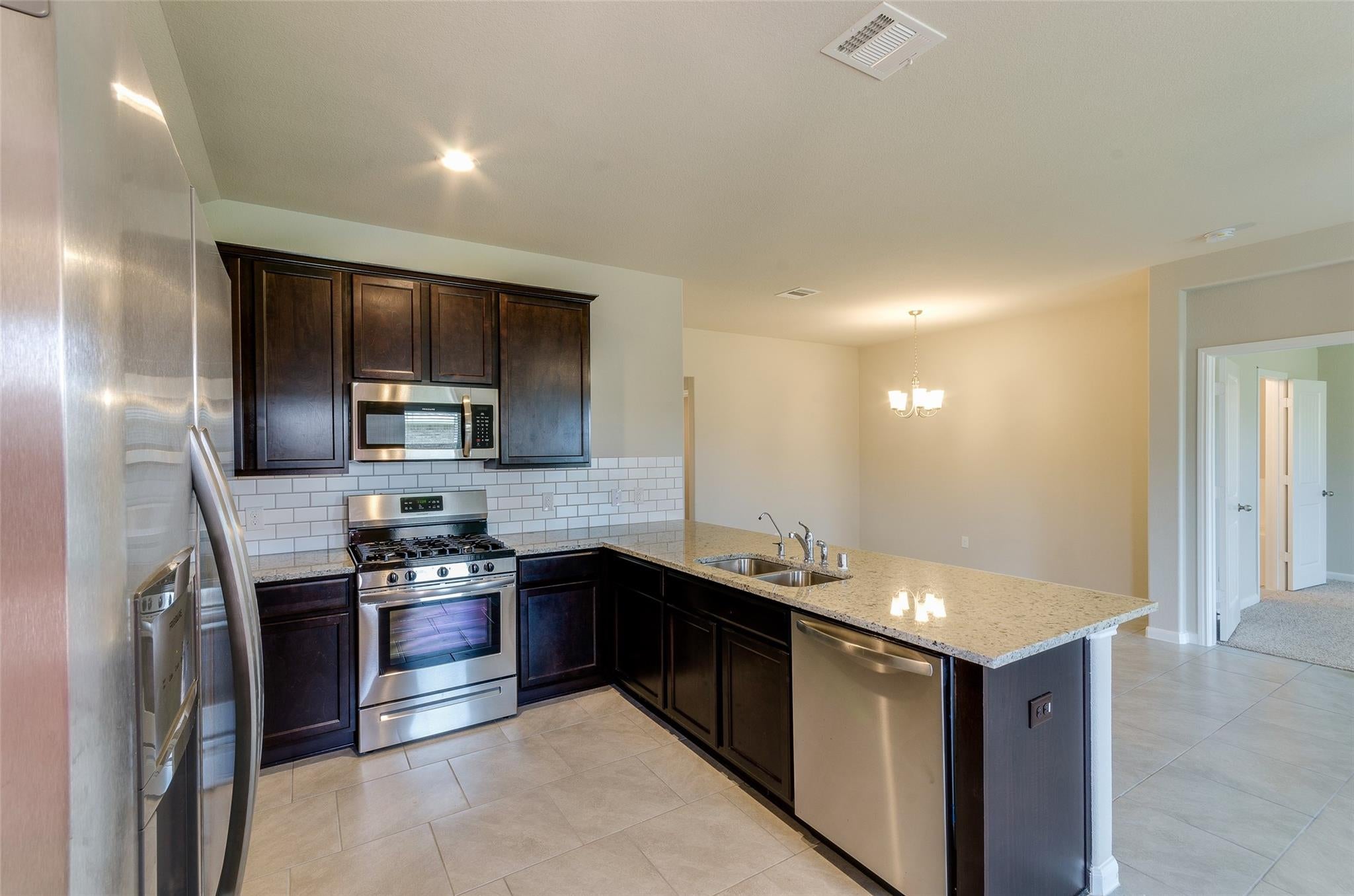 2213 Del Mar