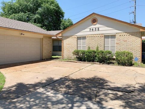 Photo of 7435 Misty Morning Drive, Humble, TX 77346 (MLS # 49941725)