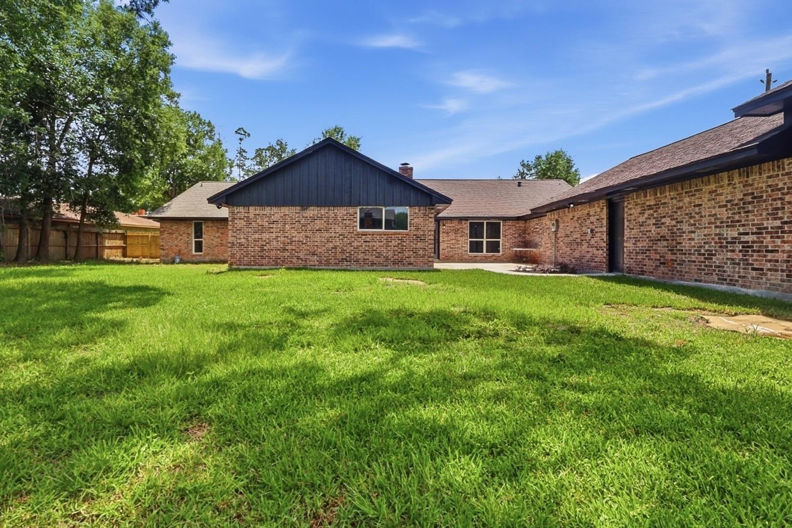 3300 Knight Ln