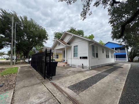 15 Stiles Street Houston TX 77011
