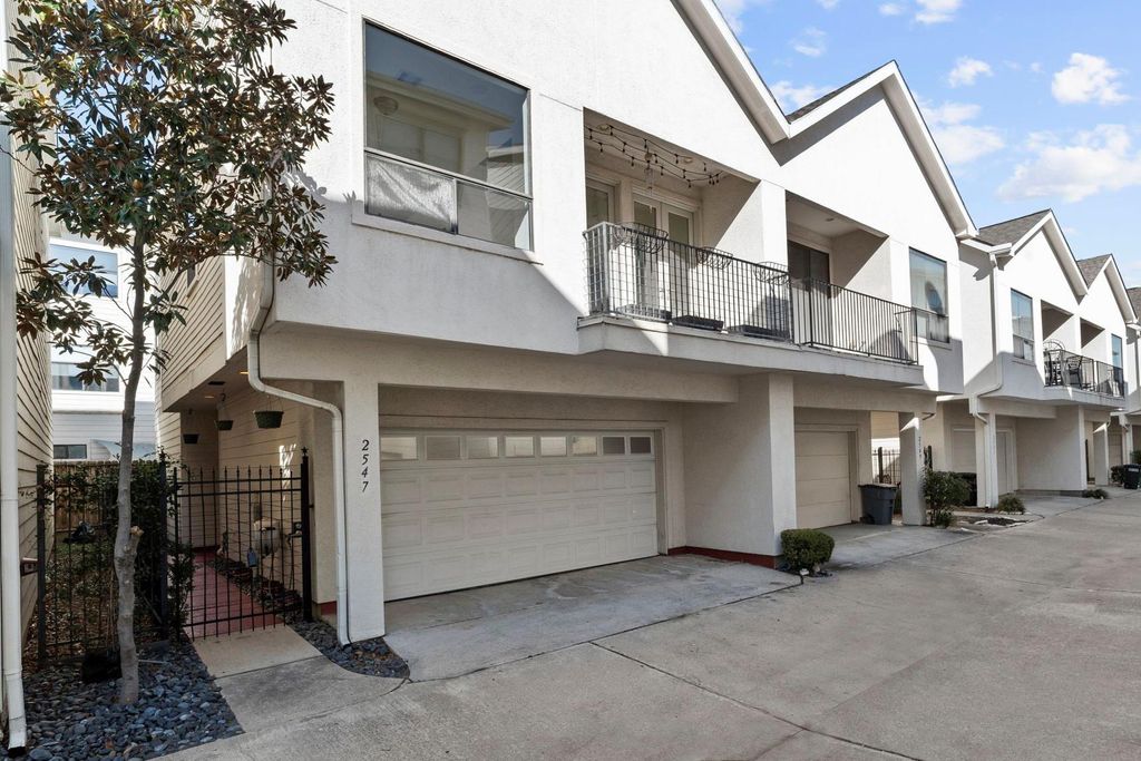 Photo of 2547 Rusk Street, Houston, TX 77003 (MLS # 97588183)