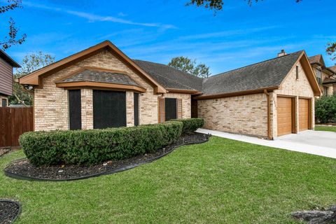 Photo of 8802 Kensington Court, La Porte, TX 77571 (MLS # 76132954)