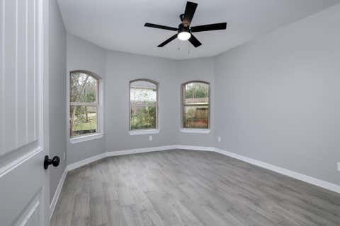 Tiny photo for 1920 Rollingwood Drive, Huntsville, TX 77340 (MLS # 33734610)