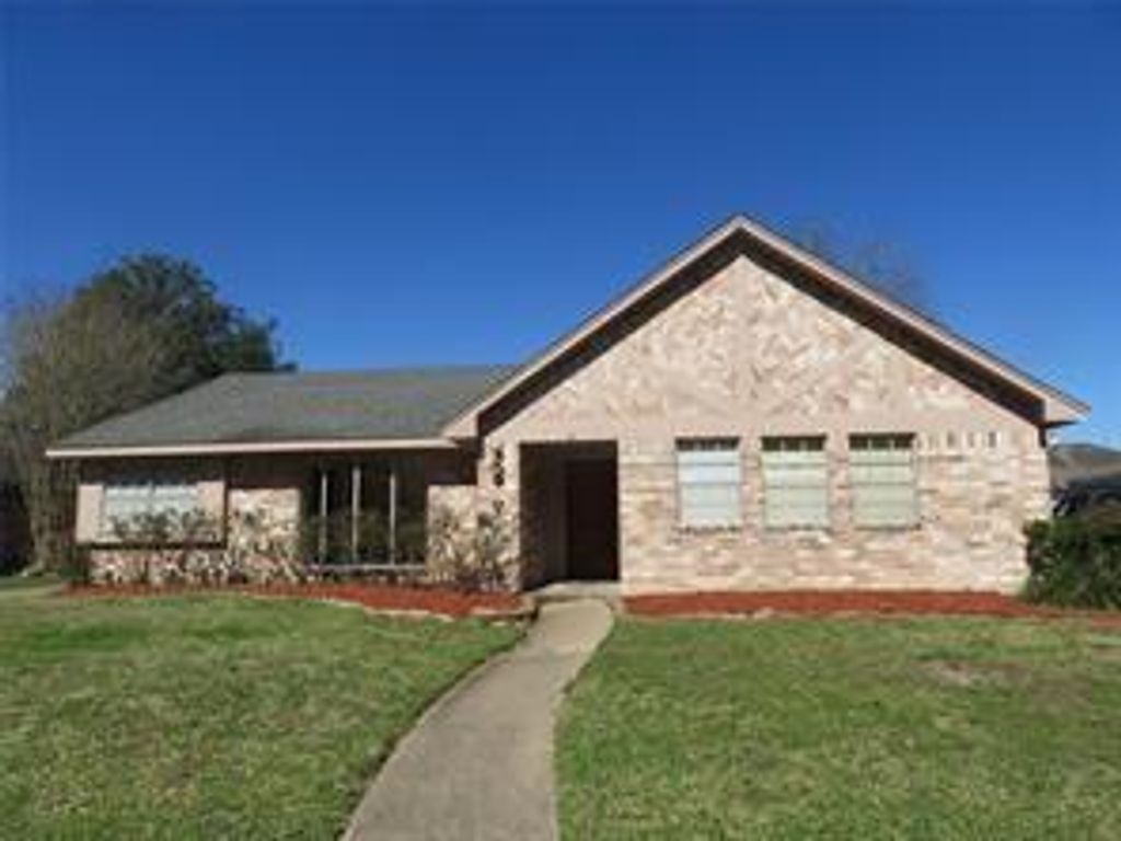 Photo of 9026 Petersham Drive, Houston, TX 77031 (MLS # 80624274)