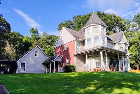 Photo of 216 Pebble Creek, Livingston, TX 77351 (MLS # 48920984)