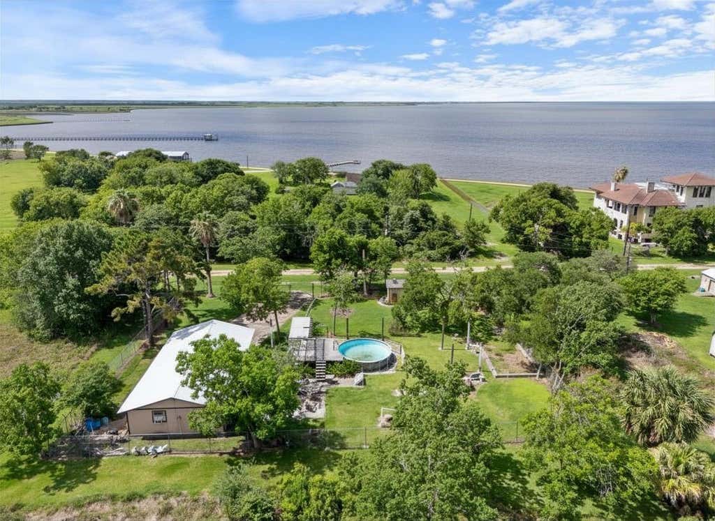 Photo of 182 Smith Road, Palacios, TX 77465 (MLS # 69421627)