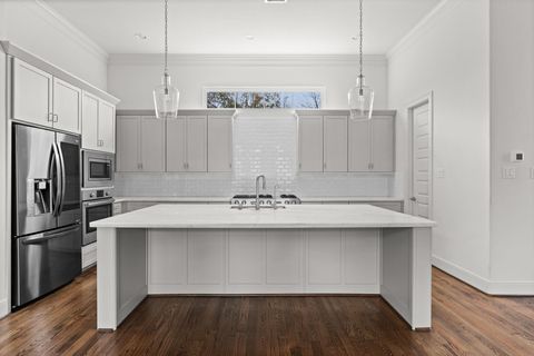 Tiny photo for 1106 W 12th Street, Houston, TX 77008 (MLS # 25084620)