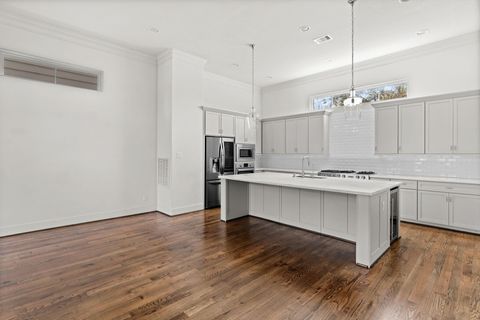 Tiny photo for 1106 W 12th Street, Houston, TX 77008 (MLS # 25084620)