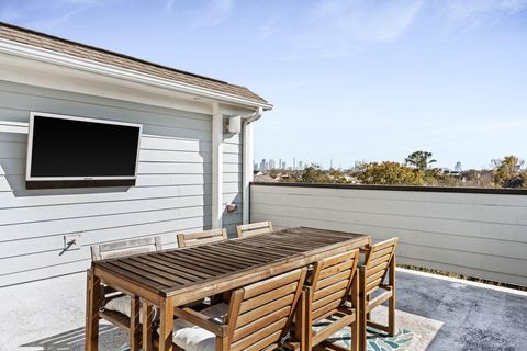 Tiny photo for 1106 W 12th Street, Houston, TX 77008 (MLS # 25084620)