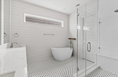 Tiny photo for 1106 W 12th Street, Houston, TX 77008 (MLS # 25084620)