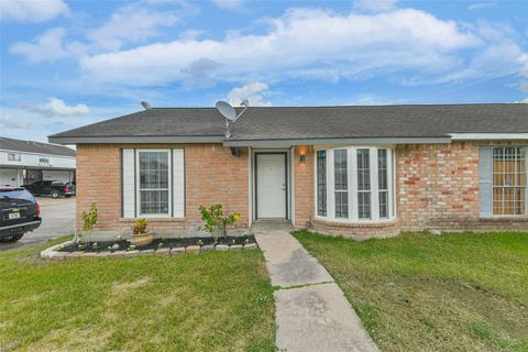 Photo of 6853 Chasewood Drive, Houston, TX 77489 (MLS # 62838302)