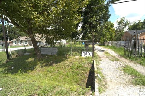 Photo of 0 Pickering St, Houston, TX 77091 (MLS # 69654138) Photo of 0 Pickering St, Houston, TX 77091 (MLS # 69654138)