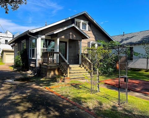 Photo of 1111 Rutland Street, Houston, TX 77008 (MLS # 39763286)
