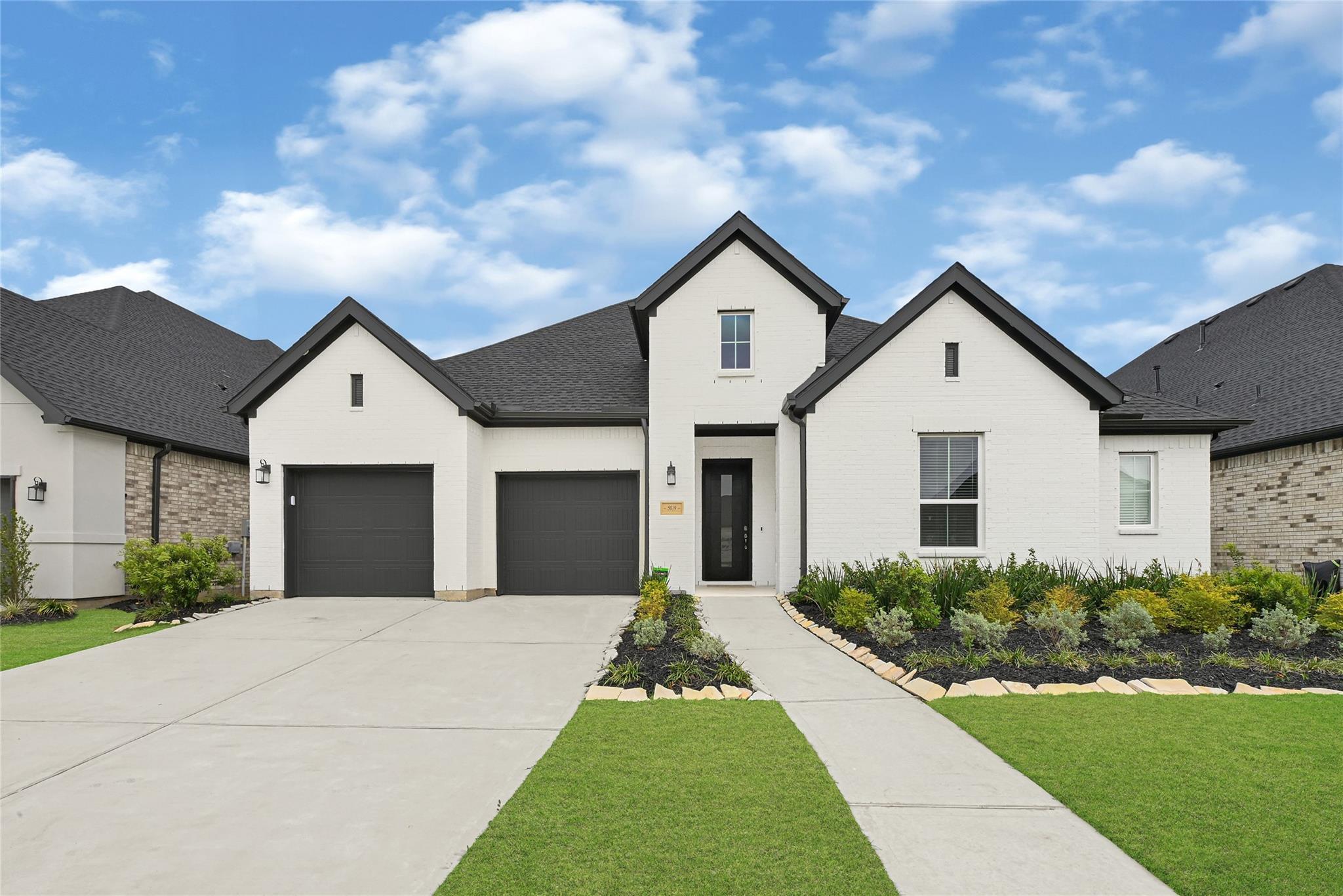 5019 Golden Peach Road