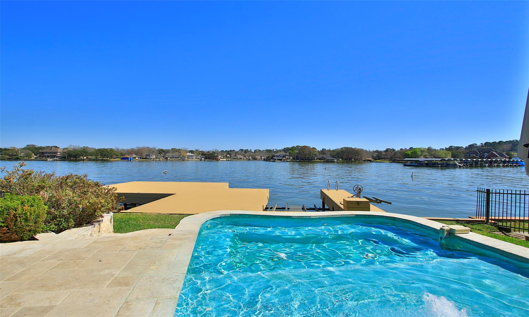 11 Villas Ways Drive