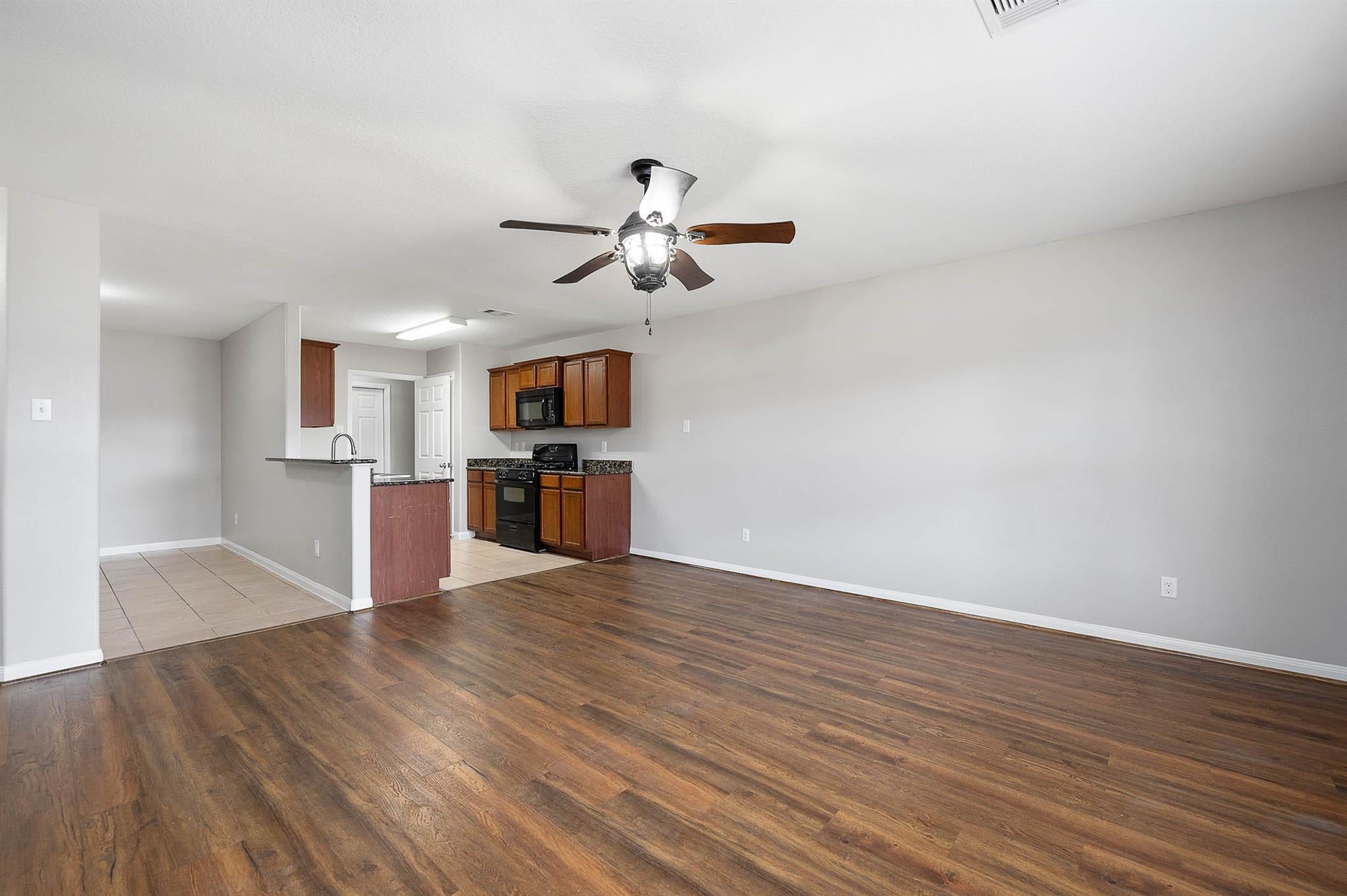 9815 Onyx Trail Drive