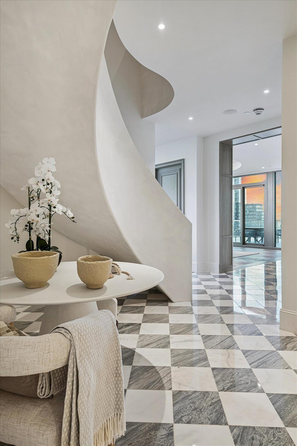 1275 S Post Oak Lane 2502