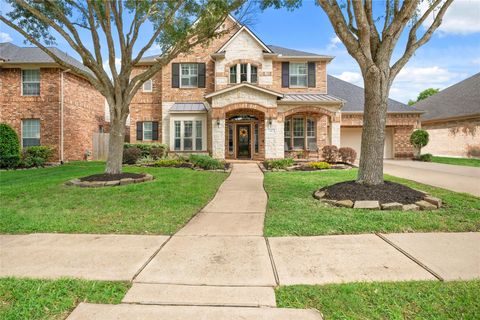 Photo of 418 Bonnie Bay Court, League City, TX 77573 (MLS # 72800643)