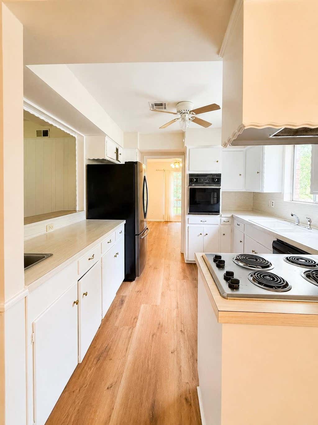 Photo of 10223 Knoboak Drive, Houston, TX 77043 (MLS # 81618405)