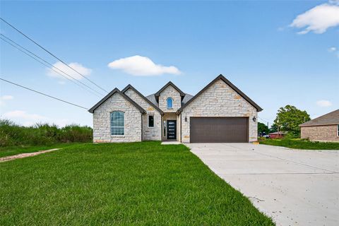 Photo of 501 Oleander Street, Prairie View, TX 77484 (MLS # 50239388)