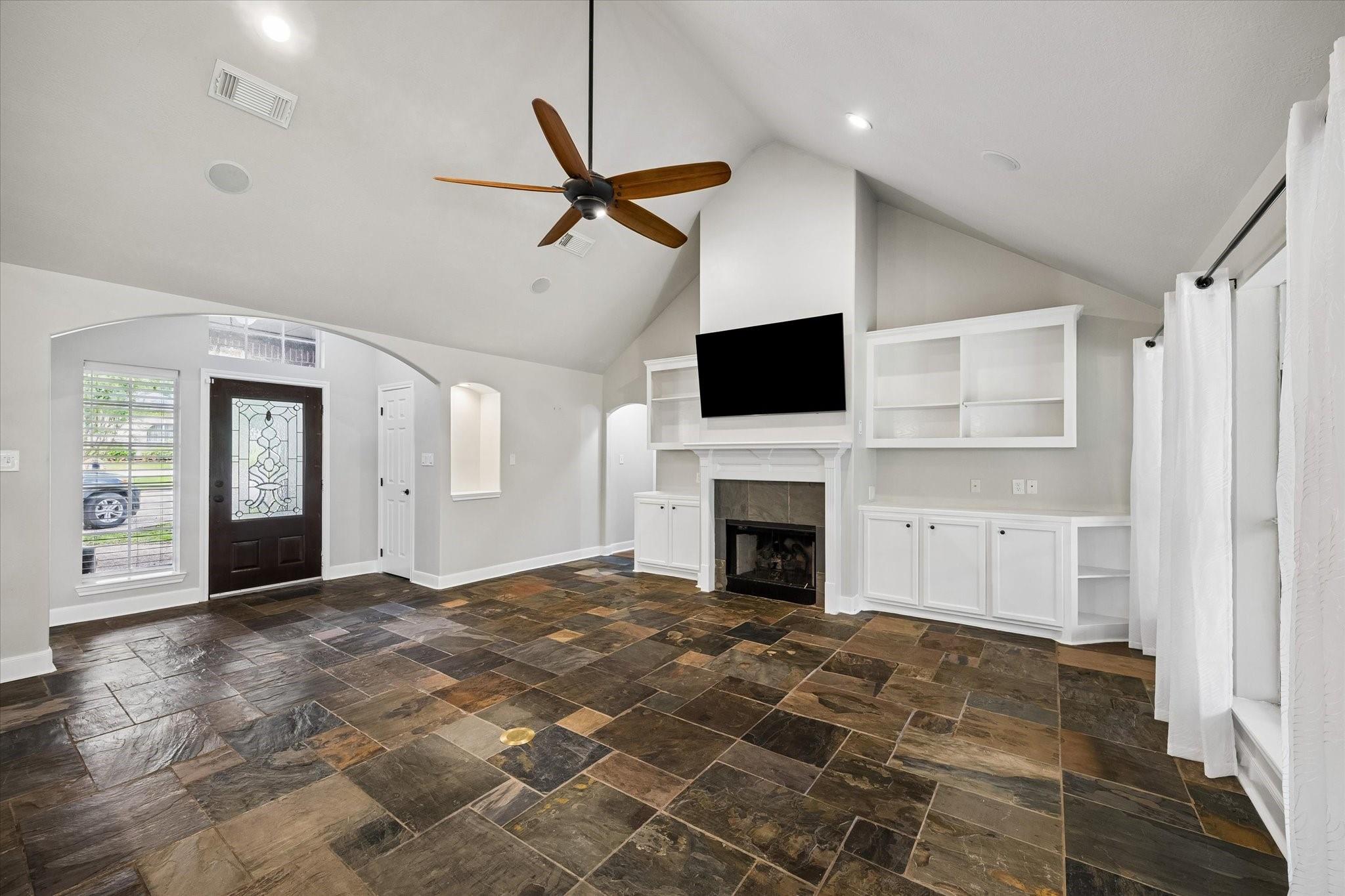 109 Dawns Edge Drive