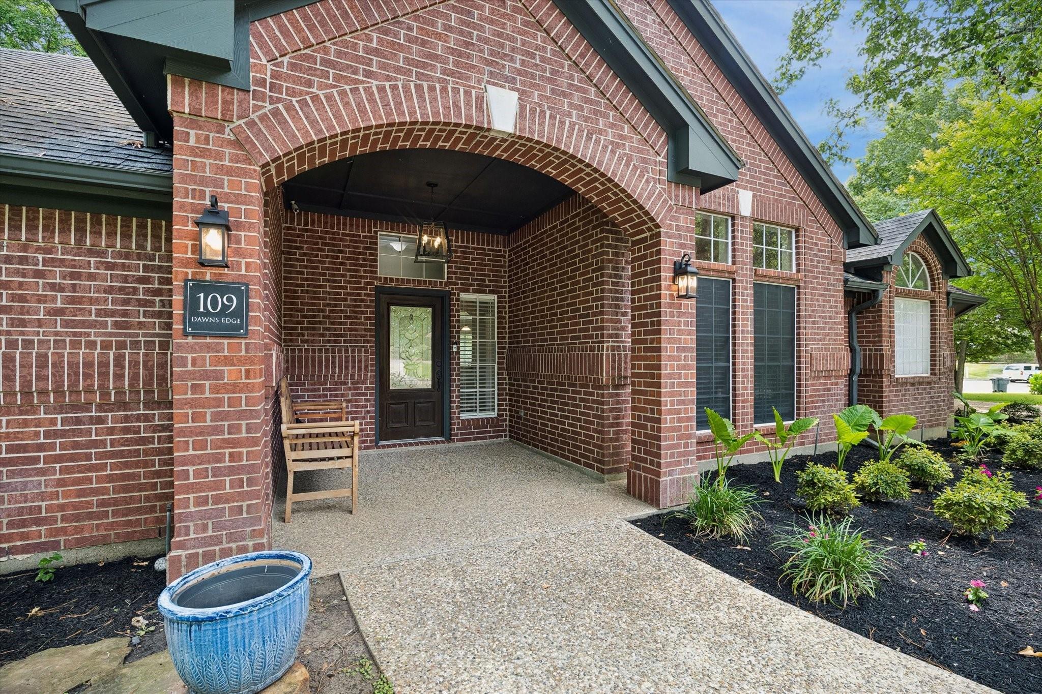 109 Dawns Edge Drive