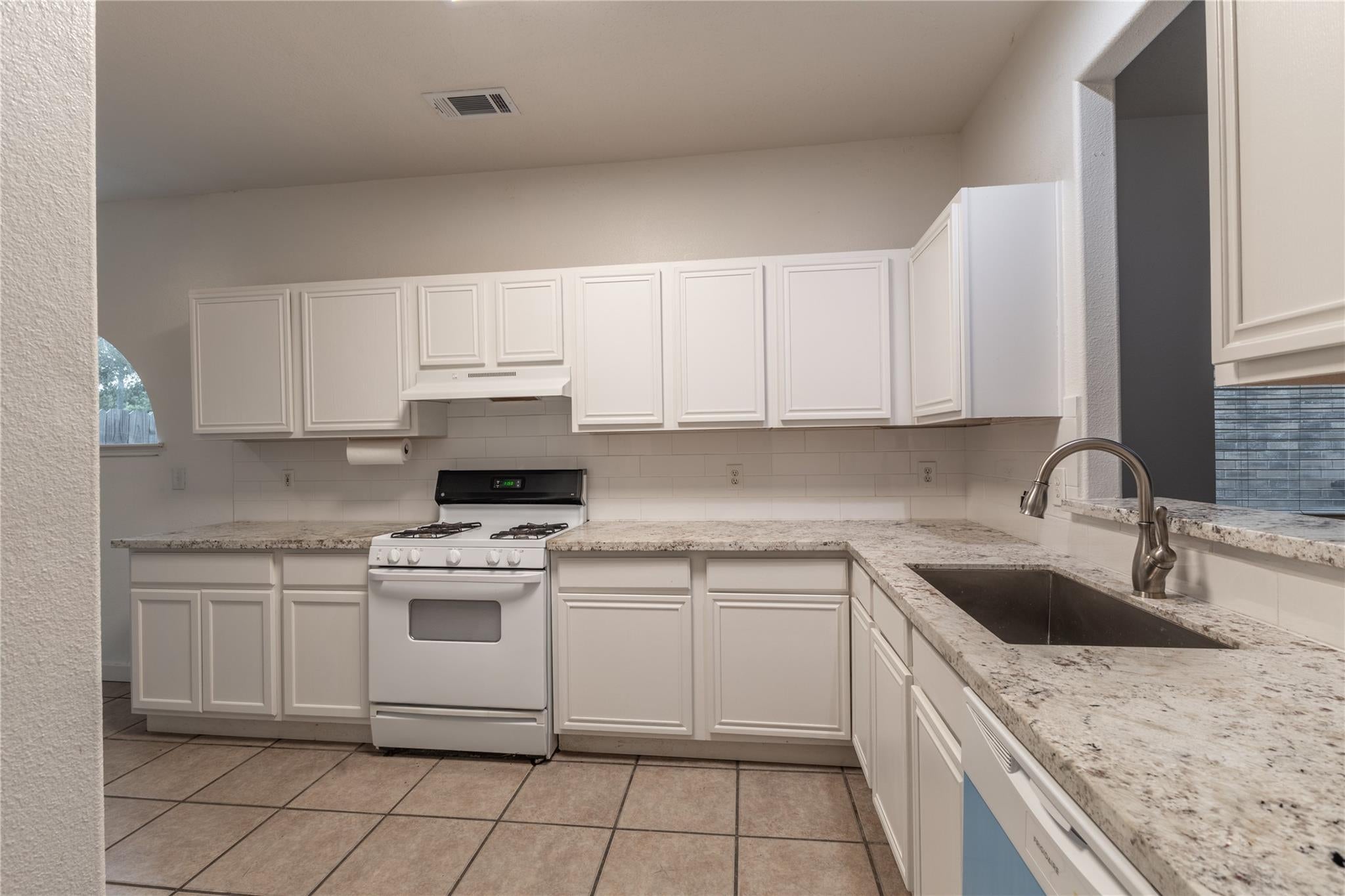 20018 Rolling Hills Lane