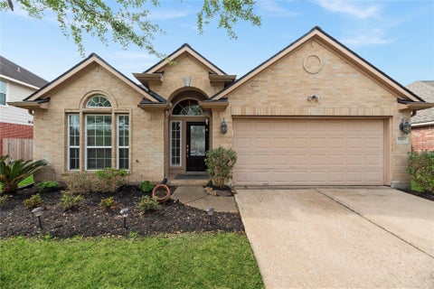 Photo of 10422 Antelope Alley, Missouri City, TX 77459 (MLS # 68982400)