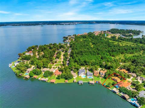 Photo of 142 Lakeside Drive, Conroe, TX 77356 (MLS # 9866335)