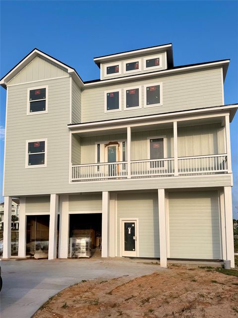 Photo of 1 Largo, Hitchcock, TX 77563 (MLS # 43148982)