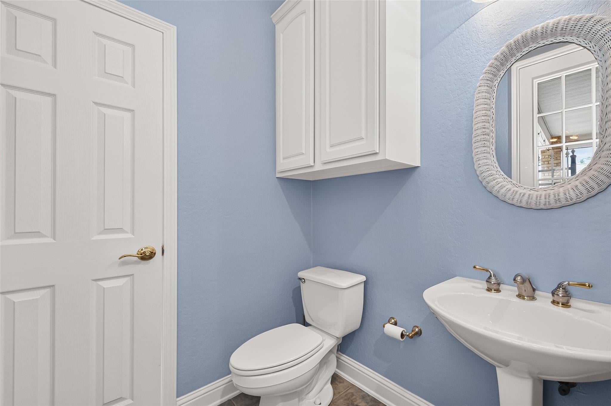 2926 Quincannon Ln, Houston, TX, 77043, USA, 4 Bedrooms Bedrooms, ,5 BathroomsBathrooms,Residential,Active,2926 Quincannon Ln,93796219