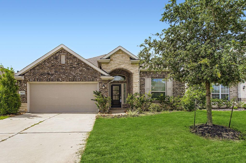 Photo of 3523 Britton Burrow Way, Richmond, TX 77406 (MLS # 34291313)