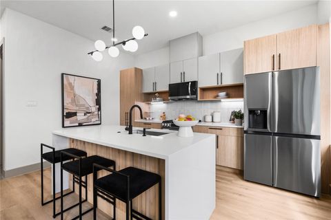 Tiny photo for 2948 Pitzlin Street, Houston, TX 77023 (MLS # 96635714)