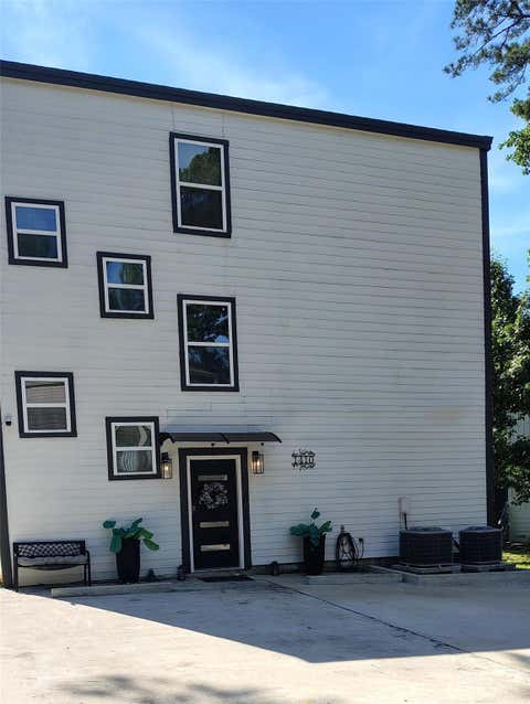Photo of 1410 April Villas, Montgomery, TX 77356 (MLS # 84886680)