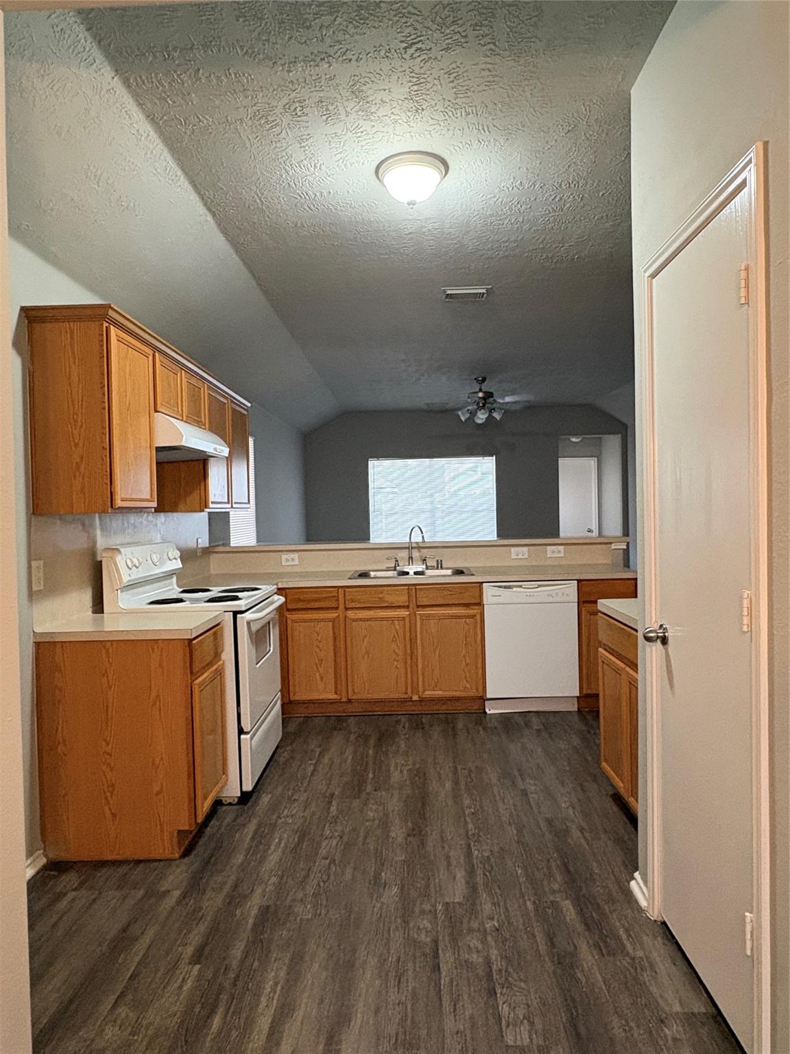 20002 Parkstone Bend Lane