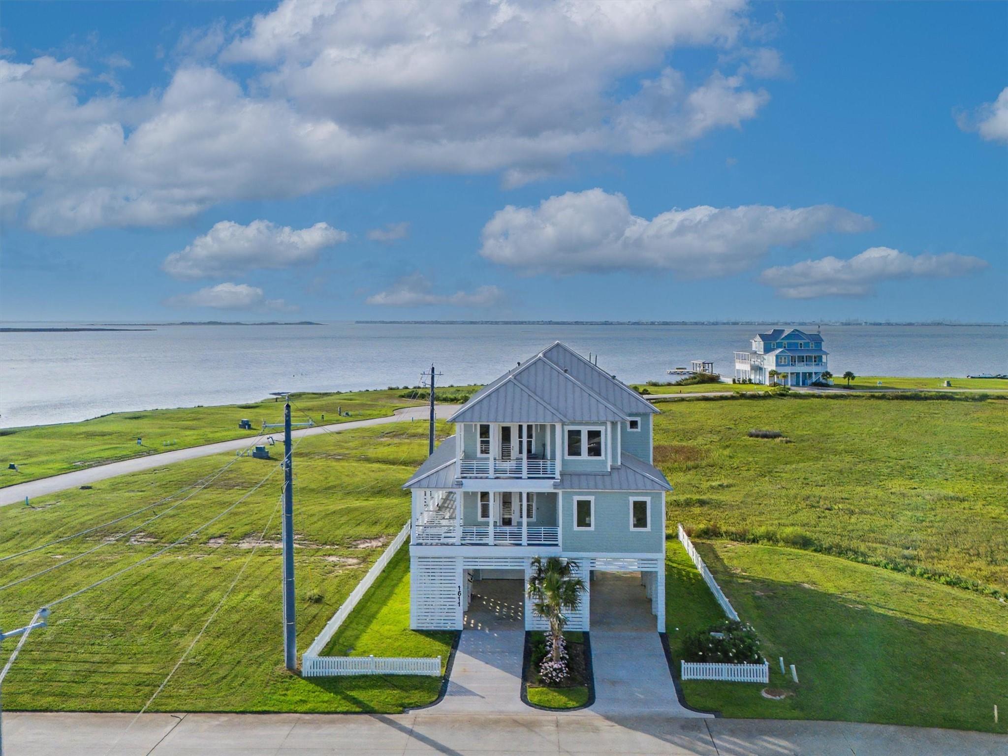 1611 Brown Pelican Bend
