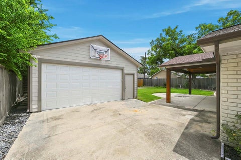 Tiny photo for 10306 Metronome Drive, Houston, TX 77043 (MLS # 12717411)