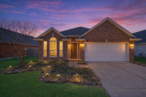 Photo of 17714 Delta Springs Lane, Houston, TX 77084 (MLS # 74498397)