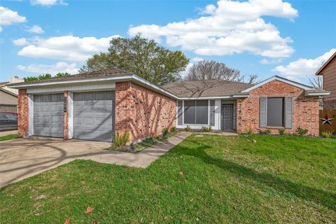 Photo of 2606 Owens Cross Drive, Houston, TX 77067 (MLS # 39425793)