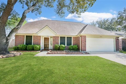Photo of 2507 Foxden Drive, Pearland, TX 77584 (MLS # 7062929)
