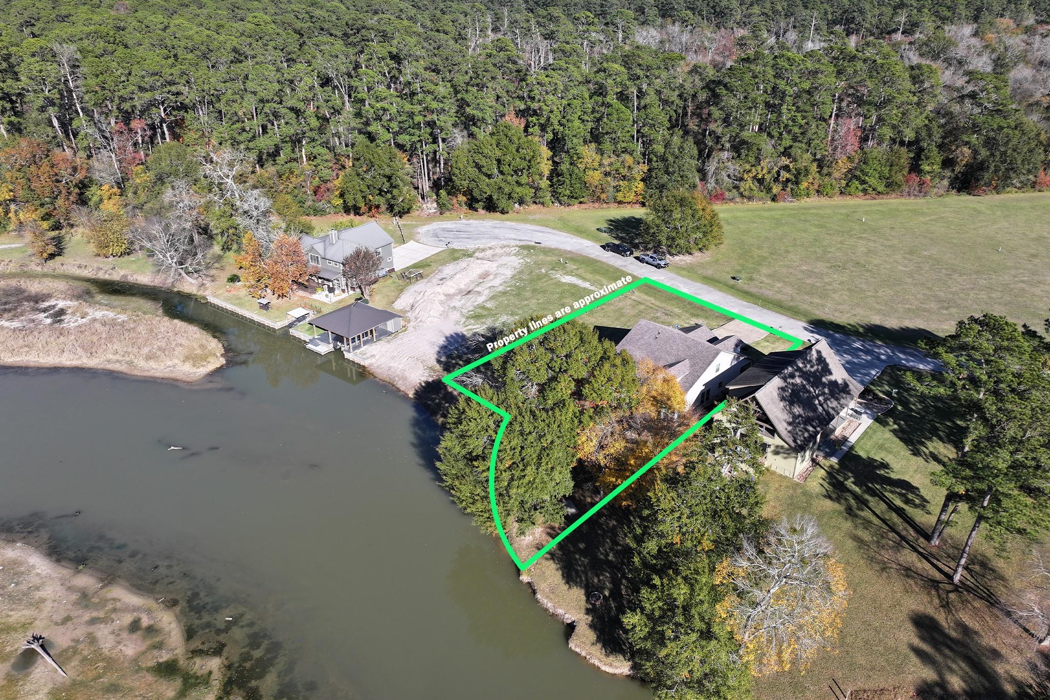 14 Wildwood Lake Dr