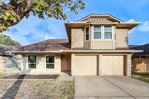 Photo of 12611 Vitry Lane, Houston, TX 77071 (MLS # 39130290)